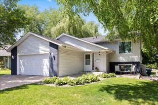675 5th Avenue E, Shakopee, MN 55379