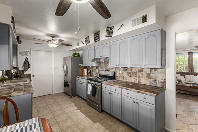 3832 W Beryl Avenue, Phoenix, AZ 85051