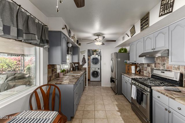 3832 W Beryl Avenue, Phoenix, AZ 85051