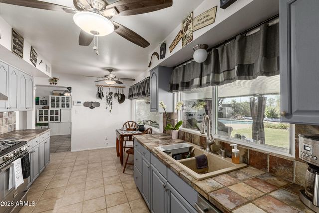 3832 W Beryl Avenue, Phoenix, AZ 85051