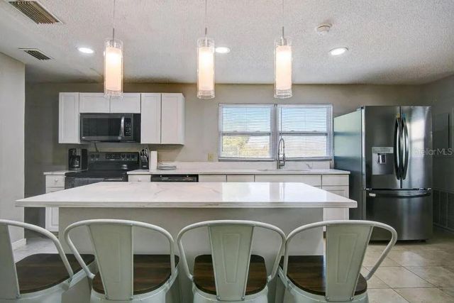 1002 VINE AVENUE, Clearwater, FL 33755