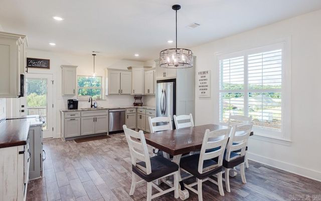 1103 Grand Teton Dr, Benton, AR 72019