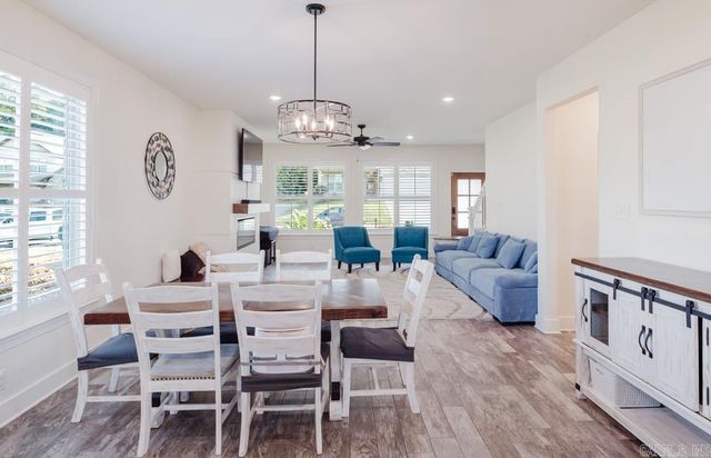 1103 Grand Teton Dr, Benton, AR 72019