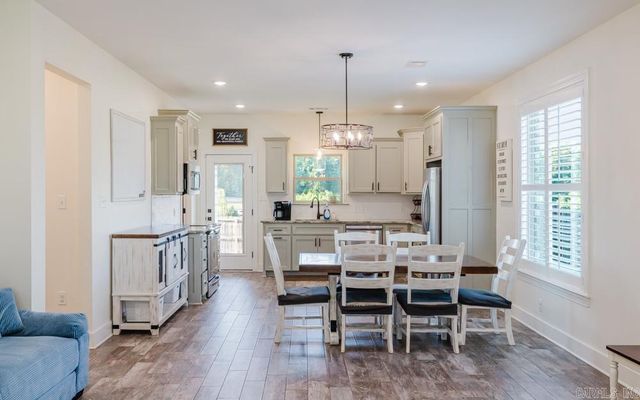 1103 Grand Teton Dr, Benton, AR 72019