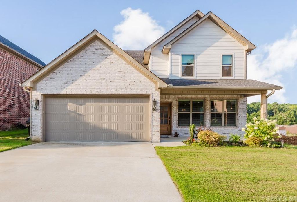 1103 Grand Teton Dr, Benton, AR 72019