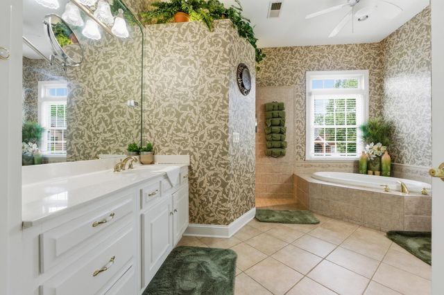 8107 Gatehouse Crossing, Chattanooga, TN 37421