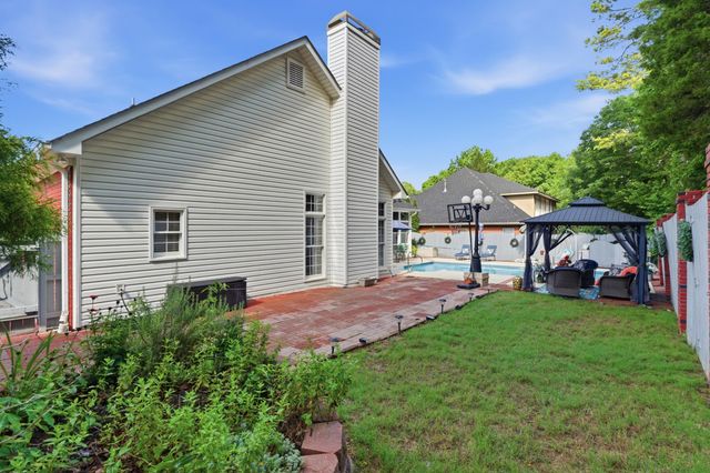 8107 Gatehouse Crossing, Chattanooga, TN 37421