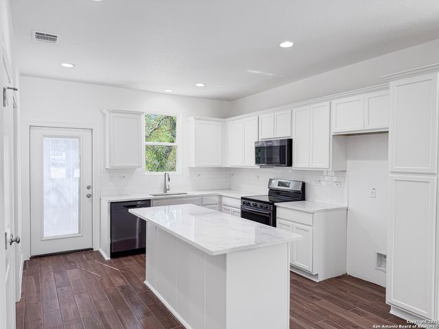 770 Buck Run, Canyon Lake, TX 78133