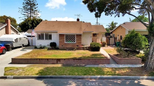 6812 E La Marimba, Long Beach, CA 90815