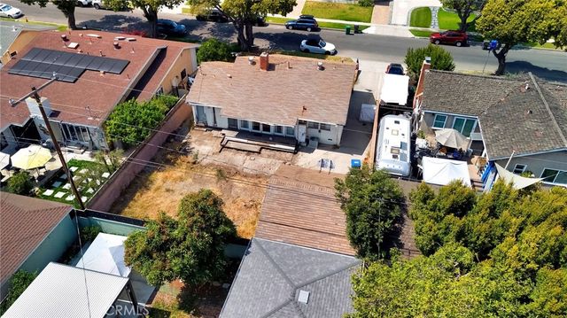 6812 E La Marimba, Long Beach, CA 90815