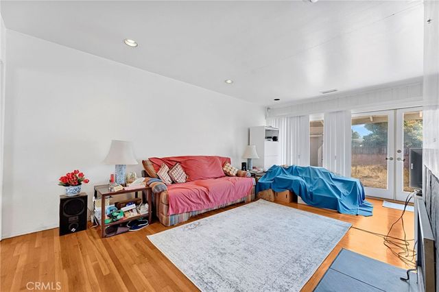 6812 E La Marimba, Long Beach, CA 90815