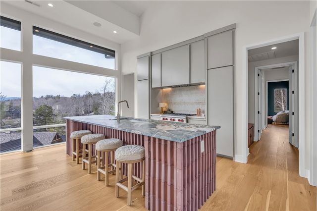 127 Crosswind Court, Sunset, SC 29685