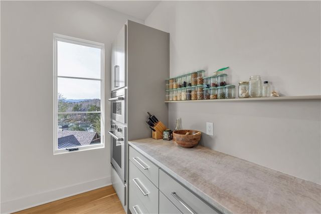 127 Crosswind Court, Sunset, SC 29685