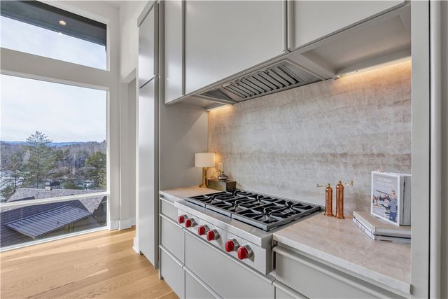 127 Crosswind Court, Sunset, SC 29685