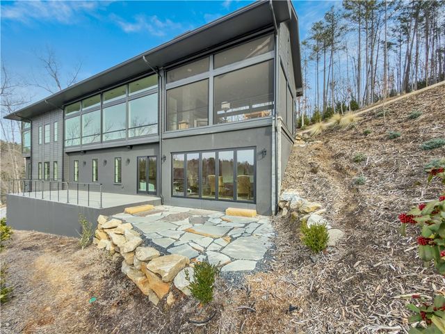 127 Crosswind Court, Sunset, SC 29685