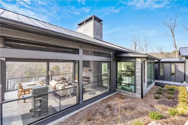 127 Crosswind Court, Sunset, SC 29685