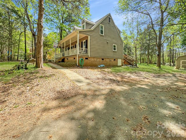 8209 Saddlehorse Lane, Charlotte, NC 28215