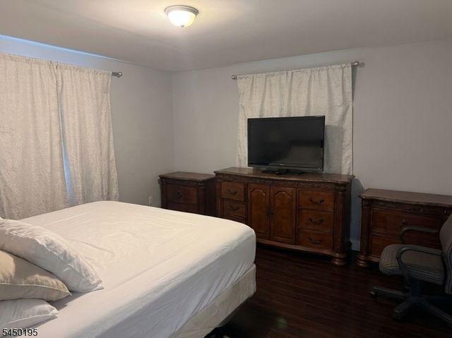 419 Ratzer Rd, Wayne Twp., NJ 07470
