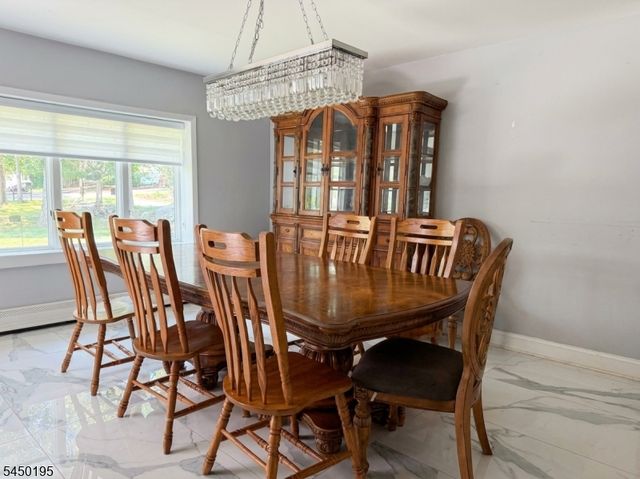 419 Ratzer Rd, Wayne Twp., NJ 07470