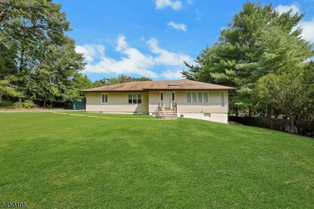 419 Ratzer Rd, Wayne Twp., NJ 07470