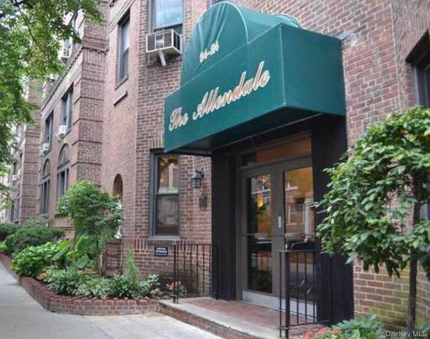 34-24 82nd. Street 1N, Jackson Heights, NY 11372