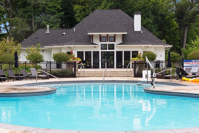 4669 Carnation Court, Excelsior, MN 55331