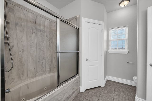 6301 S 36th Street, Rogers, AR 72758