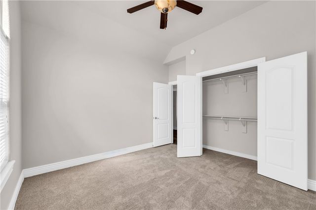 6301 S 36th Street, Rogers, AR 72758