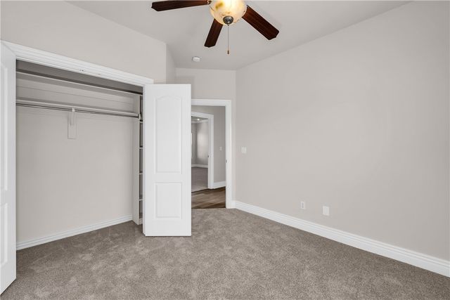 6301 S 36th Street, Rogers, AR 72758