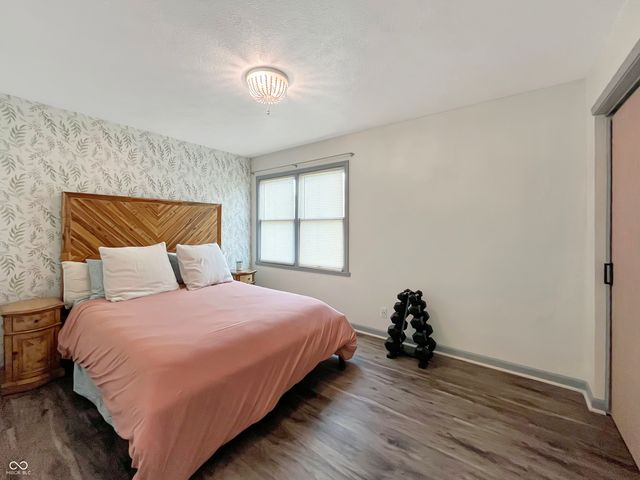 8140 Menlo Court Drive W, Indianapolis, IN 46240