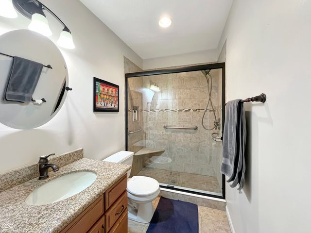 8140 Menlo Court Drive W, Indianapolis, IN 46240