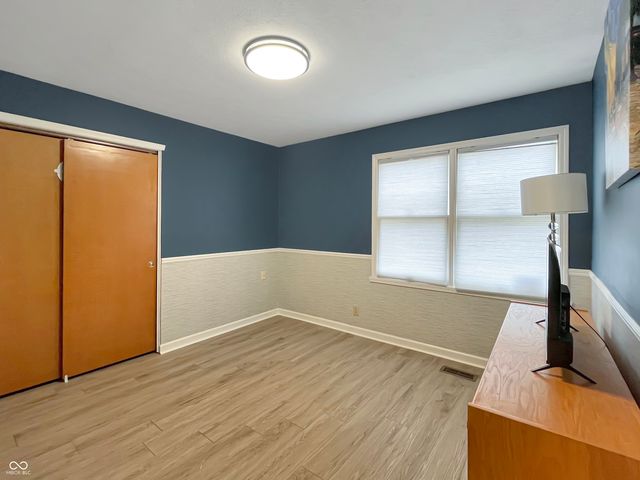 8140 Menlo Court Drive W, Indianapolis, IN 46240