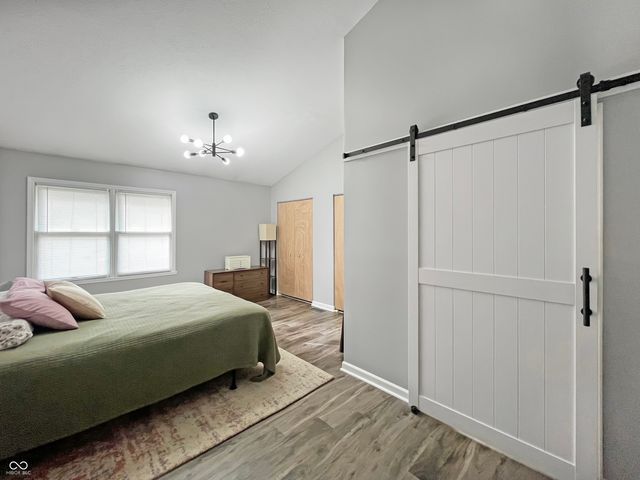 8140 Menlo Court Drive W, Indianapolis, IN 46240