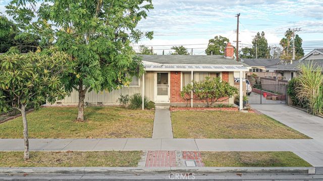 516 S Fann Street, Anaheim, CA 92804