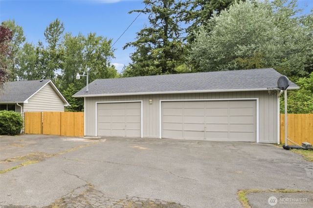 3209 128th St E, Tacoma, WA 98446