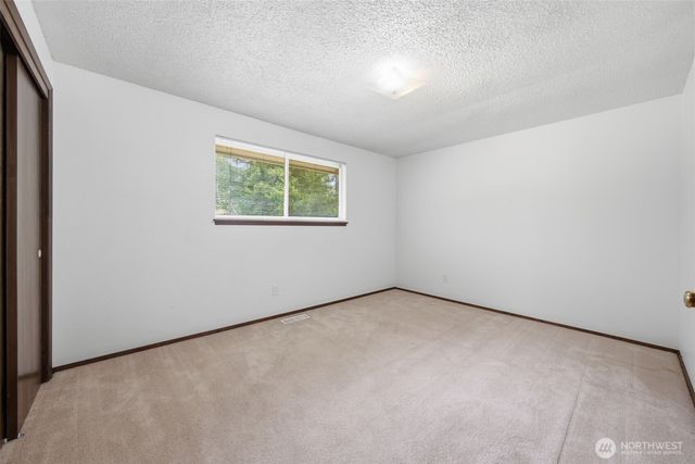 3209 128th St E, Tacoma, WA 98446