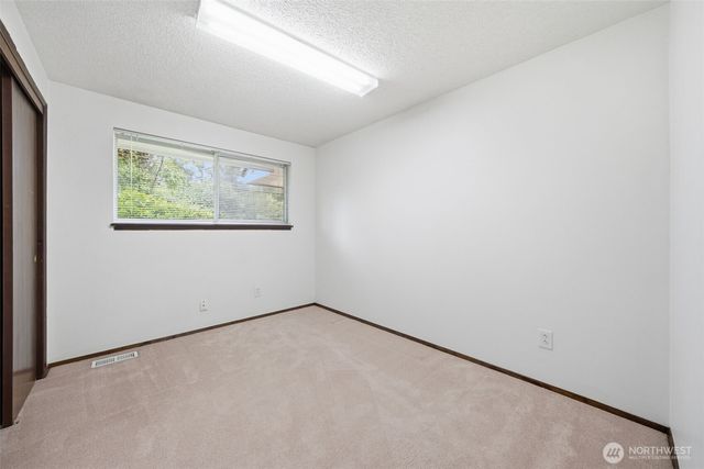 3209 128th St E, Tacoma, WA 98446