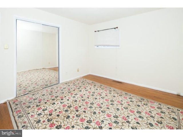 225 BRENNEN DR, Newark, DE 19713