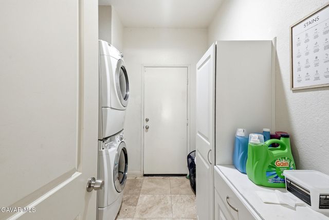 42129 Madison Court, Lancaster, CA 93536
