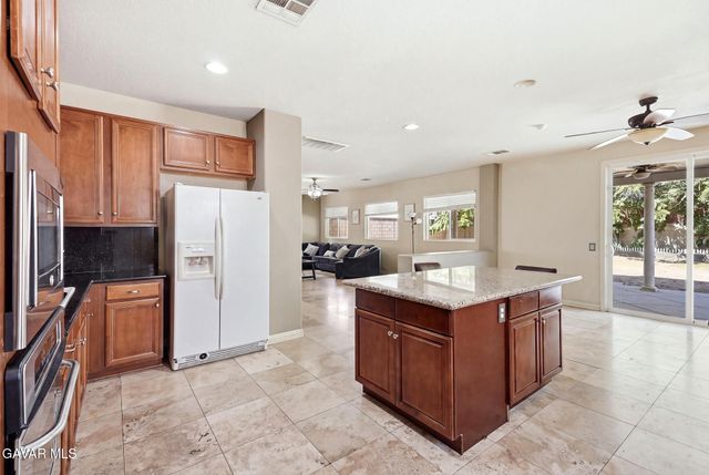42129 Madison Court, Lancaster, CA 93536