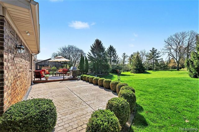 69533 Brookhill Drive, Bruce, MI 48065