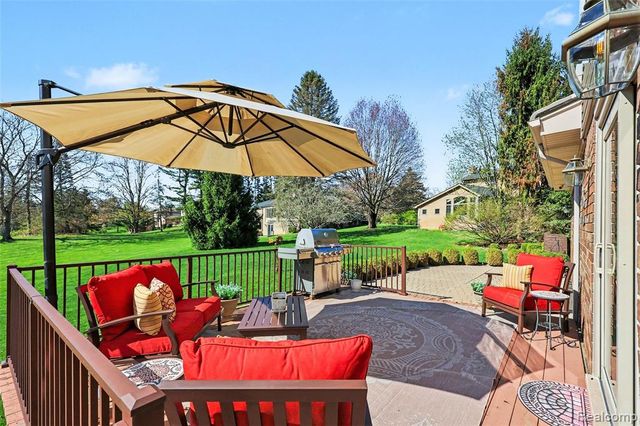 69533 Brookhill Drive, Bruce, MI 48065