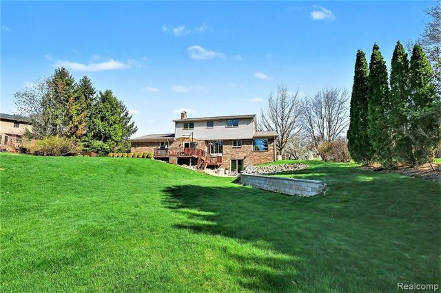 69533 Brookhill Drive, Bruce, MI 48065