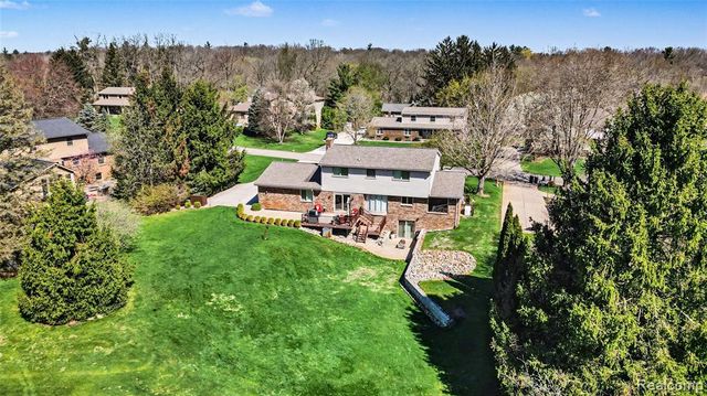 69533 Brookhill Drive, Bruce, MI 48065