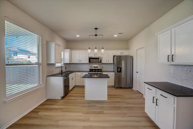 12300 Dwight Eisenhower ST, Manor, TX 78653