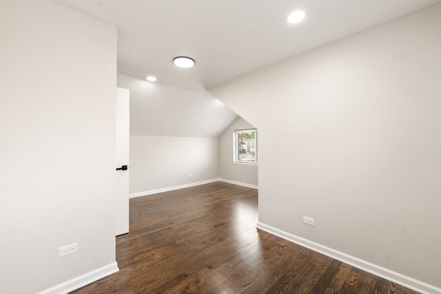 4230 N Monitor Avenue, Chicago, IL 60634