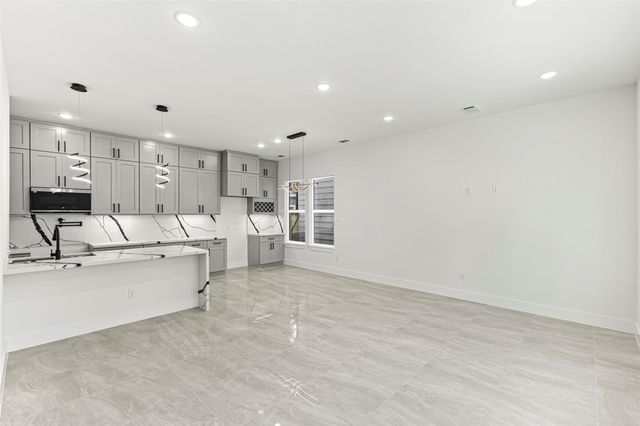 7544 Dyer Street, Houston, TX 77088