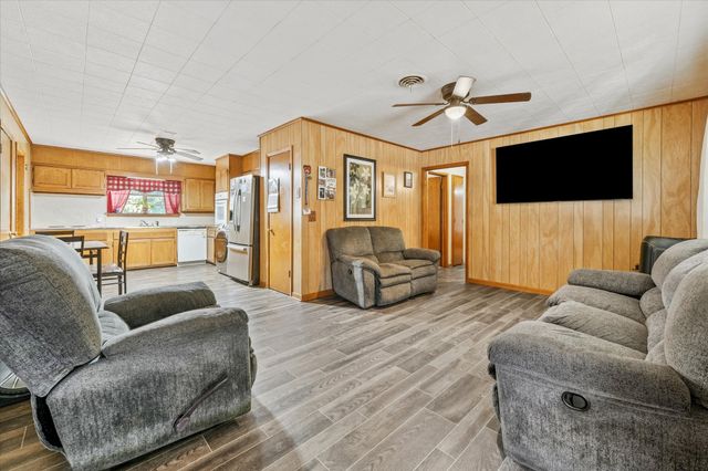 1100 N Church Street, Decatur, TX 76234