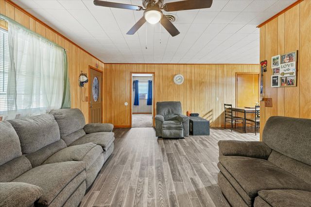 1100 N Church Street, Decatur, TX 76234