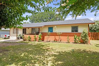 1100 N Church Street, Decatur, TX 76234